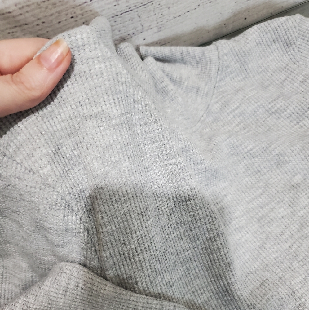 Gray Ribbed Long Sleeve Top - Picture 2 of 2